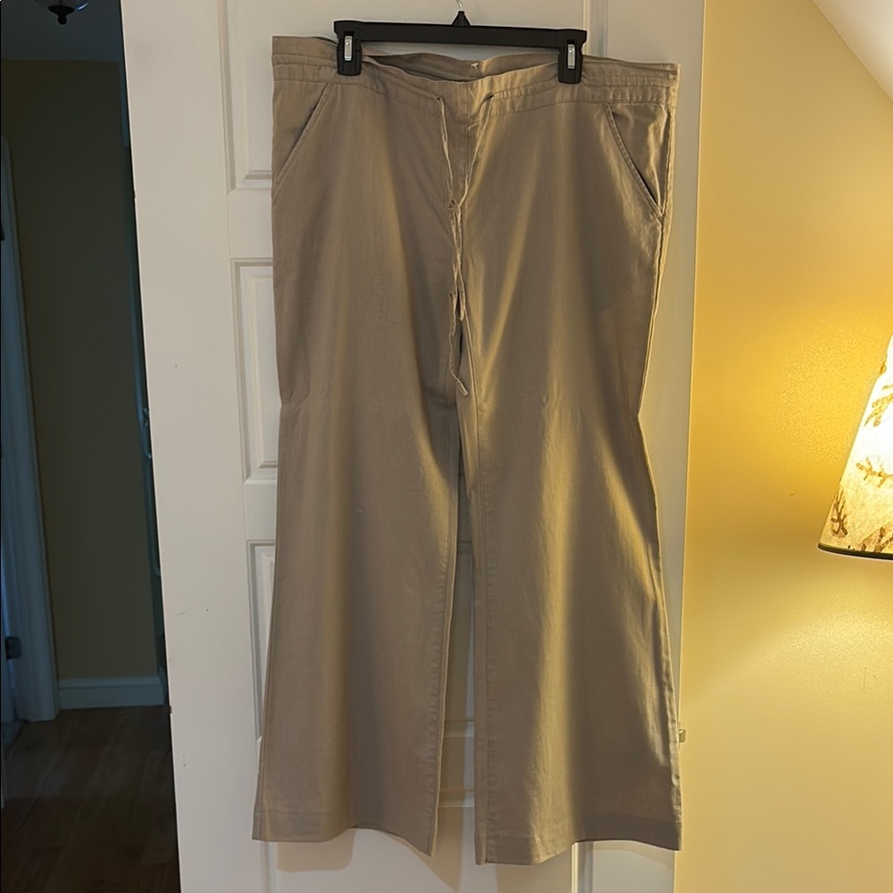 BCBG Khaki Cotton Drawstring Pants (L)